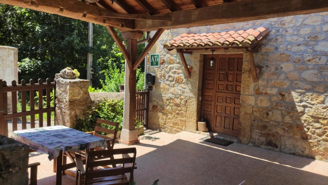 Apartamentos Rurales La Caviana Cangas de Onis Bagian luar foto